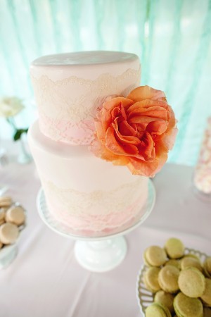 Lace-Peony-Decorated-Wedding-Cake