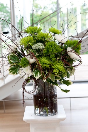 Modern-Green-Branch-Floral-Arrangement