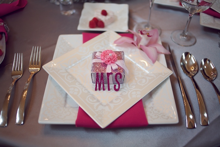 Mr-and-Mrs-Placesetting