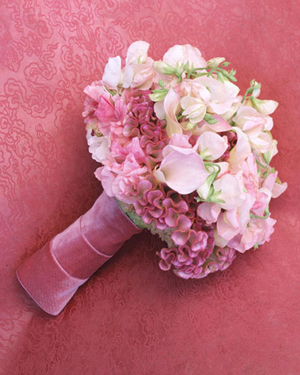 Pink-Cockscomb-Sweet-Pea-Calla-Lily-Velvet-Bouquet
