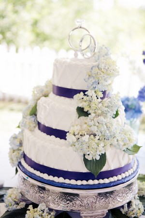 Purple-Hydrangea-Wedding-Cake