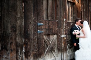 Rustic-Barn-Wedding-Photo