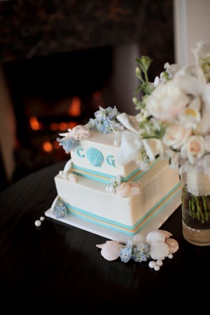 Square-Beachy-Wedding-Cake