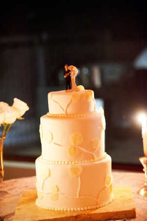 White-Wedding-Cake