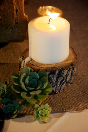 Wood-Slice-Pillar-Candle-Holder
