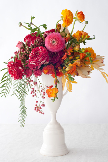 colorblocking-florals-ranunculus-freesia