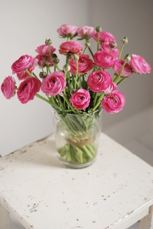 hot-pink-wedding-flowers-ranunculus