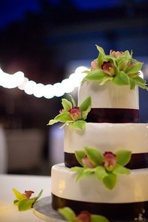 Green-Orchid-Wedding-Cake