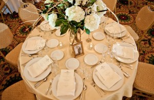 White-Green-and-Gold-Tablescape