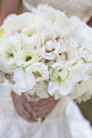 Blush-and-White-Wedding-Bouquet