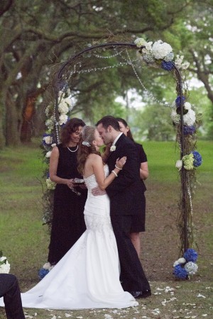 Classic-Blue-South-Carolina-Wedding-by-Paige-Winn-Photo-2