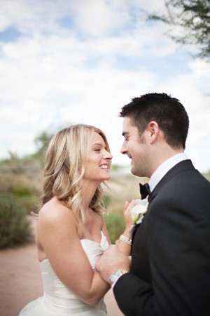 Elegant-Outdoor-Jewish-Arizona-Wedding-by-Gina-Meola-Photography-10