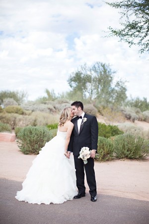 Elegant-Outdoor-Jewish-Arizona-Wedding-by-Gina-Meola-Photography-9
