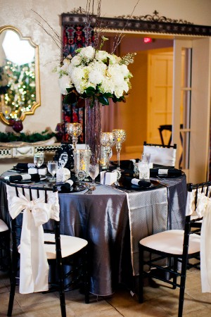 Black-and-White-Wedding-Reception