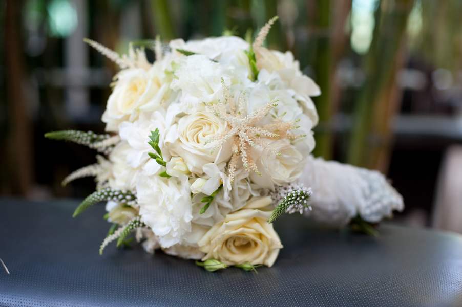 Ivory-Rose-Bouquet