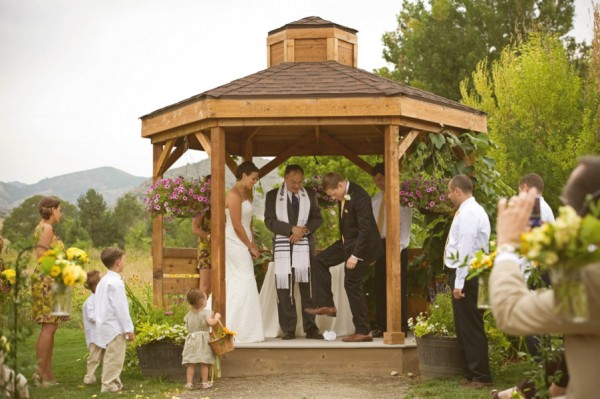 Outdoor-Gazebo-Wedding-Ceremony