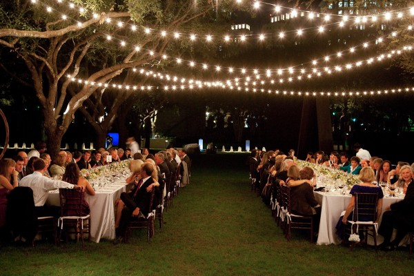 Outdoor-Reception-Estate-Table-String-Lights