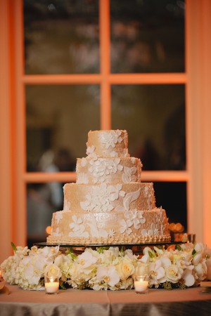 Sparkly-Champagne-Floral-Wedding-Cake