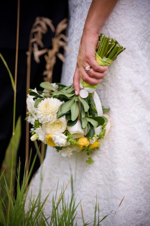 Yellow-White-Bridal-Bouquet