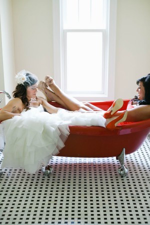 Bridal-Bathtub-Photo