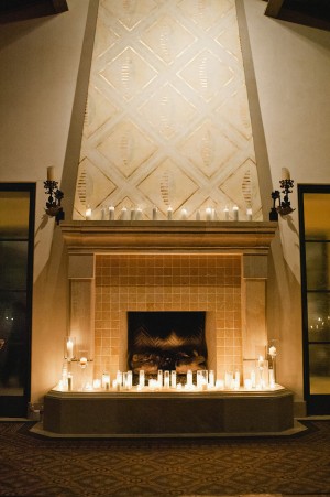 Candle-Wedding-Mantel