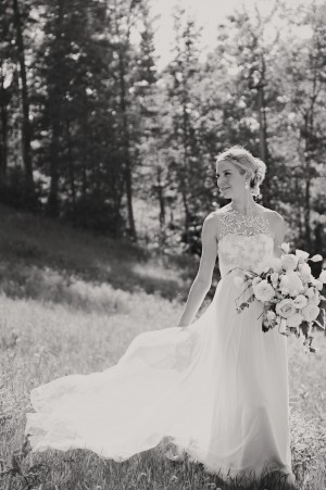 Elegant Black and White Bridal Portrait