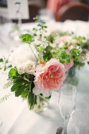 Pink-White-Garden-Flower-Centerpiece