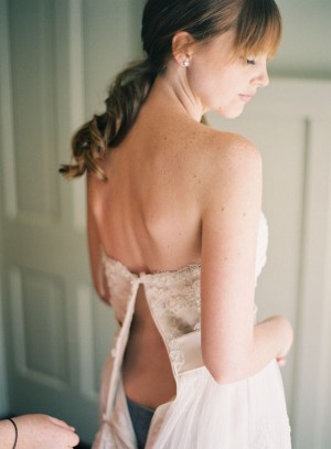 Simple Lace Wedding Dress 2