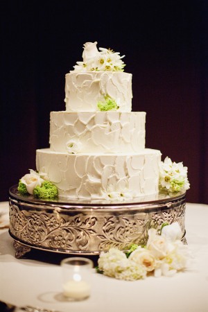 Simple White Wedding Cake1