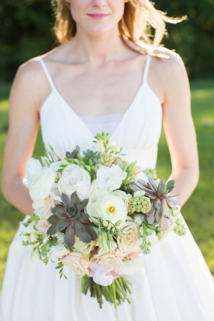 Succulent-Blush-and-Ivory-Wedding-Bouquet