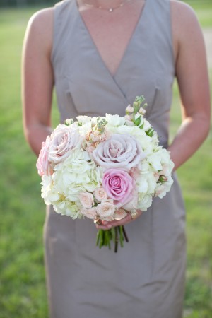 Tea-Rose-and-Hydrangea-Bridesmaids-Bouquet