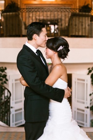 Sophisticated Black and White Wedding by Erin Hearts Court 9