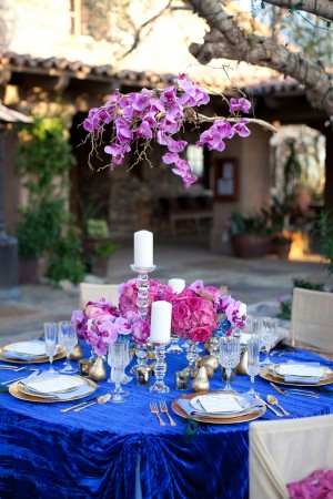 Glamorous Fuchsia Blue Gold Tabletop