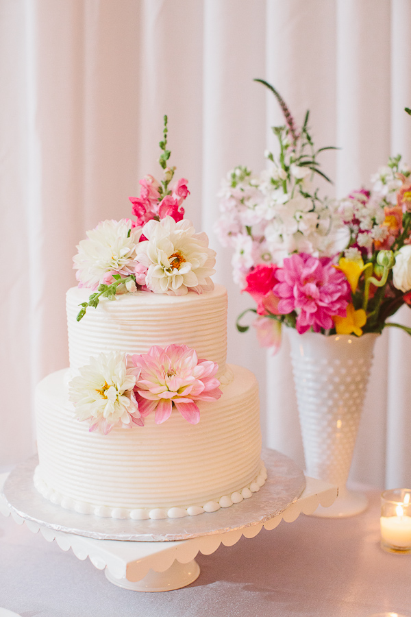 Two Tier Round Wedding Cake With Flowers 1