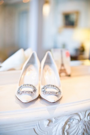 Pointy Toe Bridal Shoes With Jewel Brooches