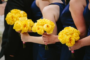 Yellow Garden Rose Bouquets