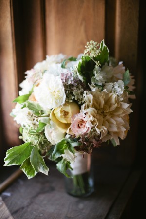 Pale Yellow and Peach Bouquet 1
