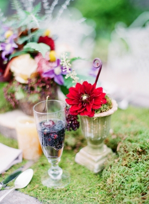 Berries and Wildflower Decor Ideas