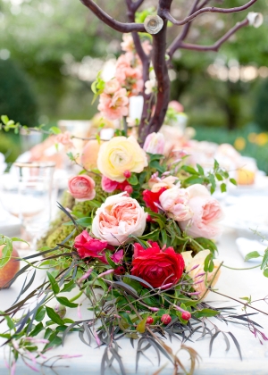 Peach and Red Floral Garland Centerpiece