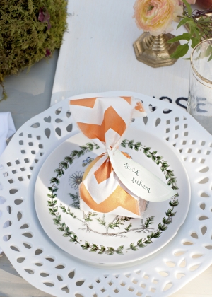 Whimsical White and Green China Reception Decor Ideas