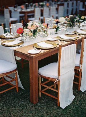 Wood and Gold Reception Table Decor 1