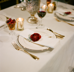 Red and Gold Winter Wedding Decor Ideas