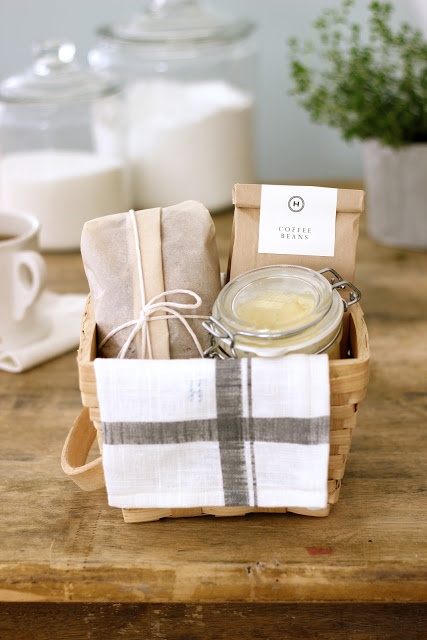 12 Creative Welcome Bags For Guests