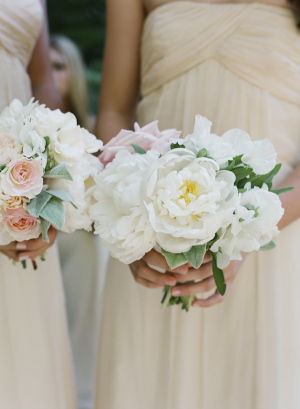 Peach and White Bridesmaids Bouquets