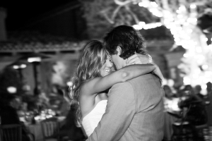 Couple First Dance Outdoors Carrie Patterson Fine Art Weddings
