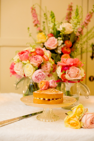 English Teacake Wedding Cake