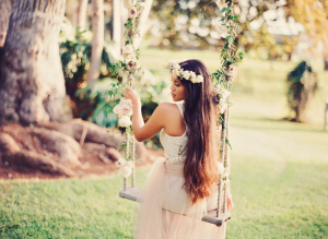 Romantic Outdoor Bridal Inspiration
