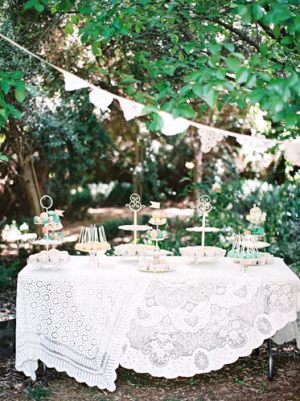 Antique Lace Linens in Wedding