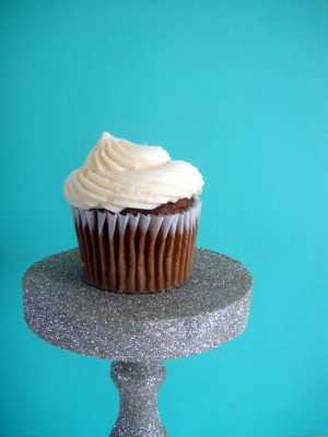 DIY Glitter Cupcake Stand