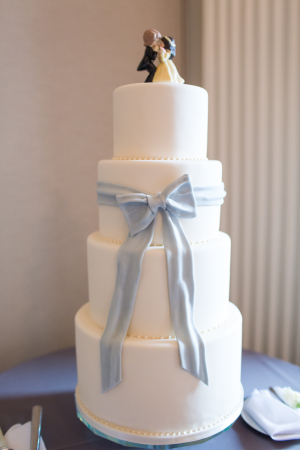 Simple Wedding Cake with Fondant Bow